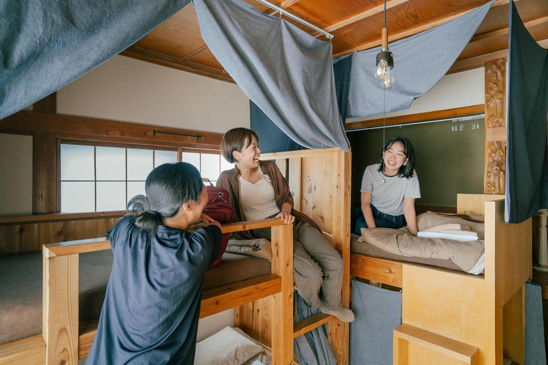 1166 Backpackers * Nagano